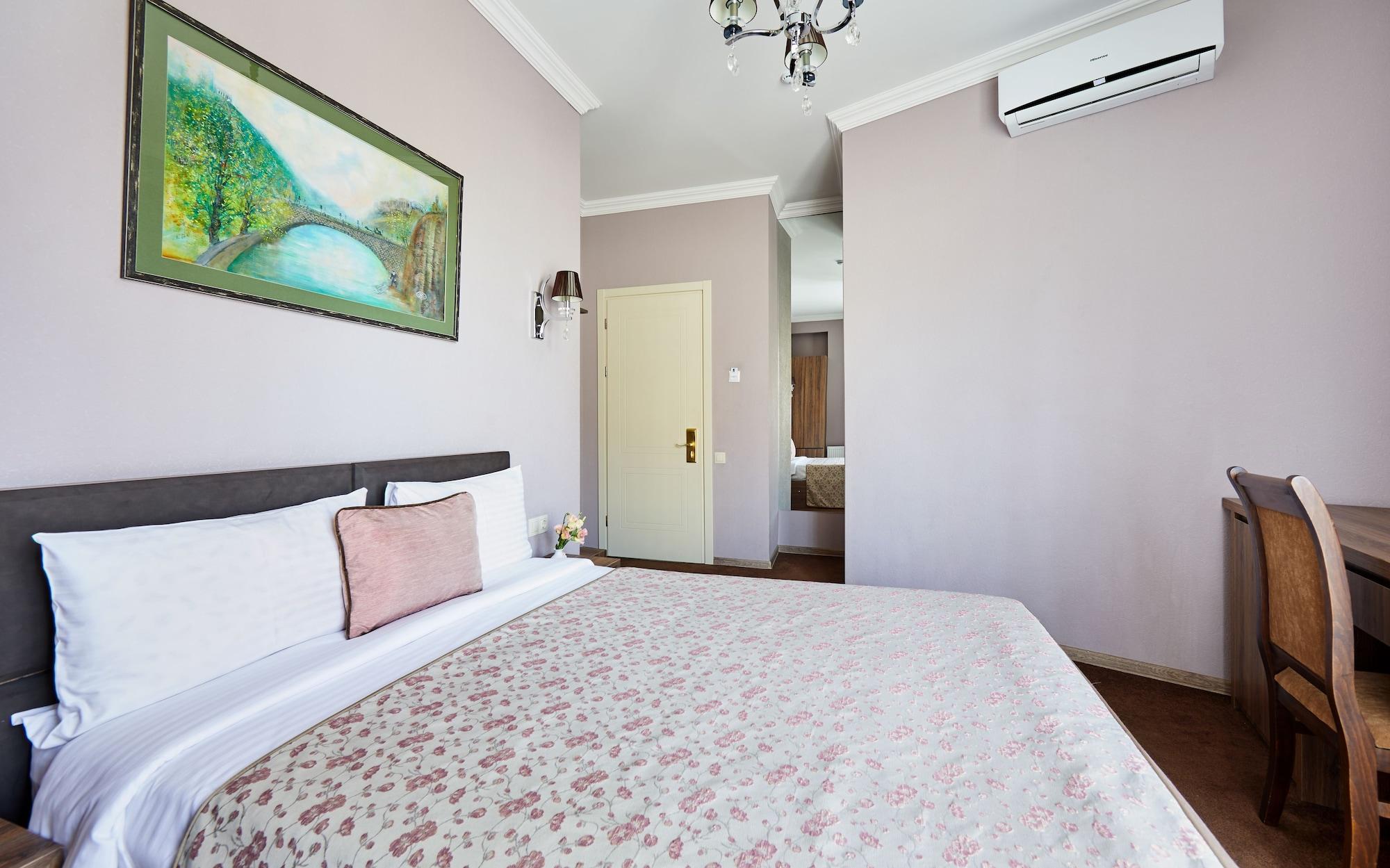 Hotel Pushkin Tbilisi Buitenkant foto