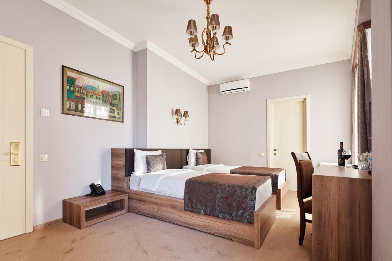 Hotel Pushkin Tbilisi Buitenkant foto