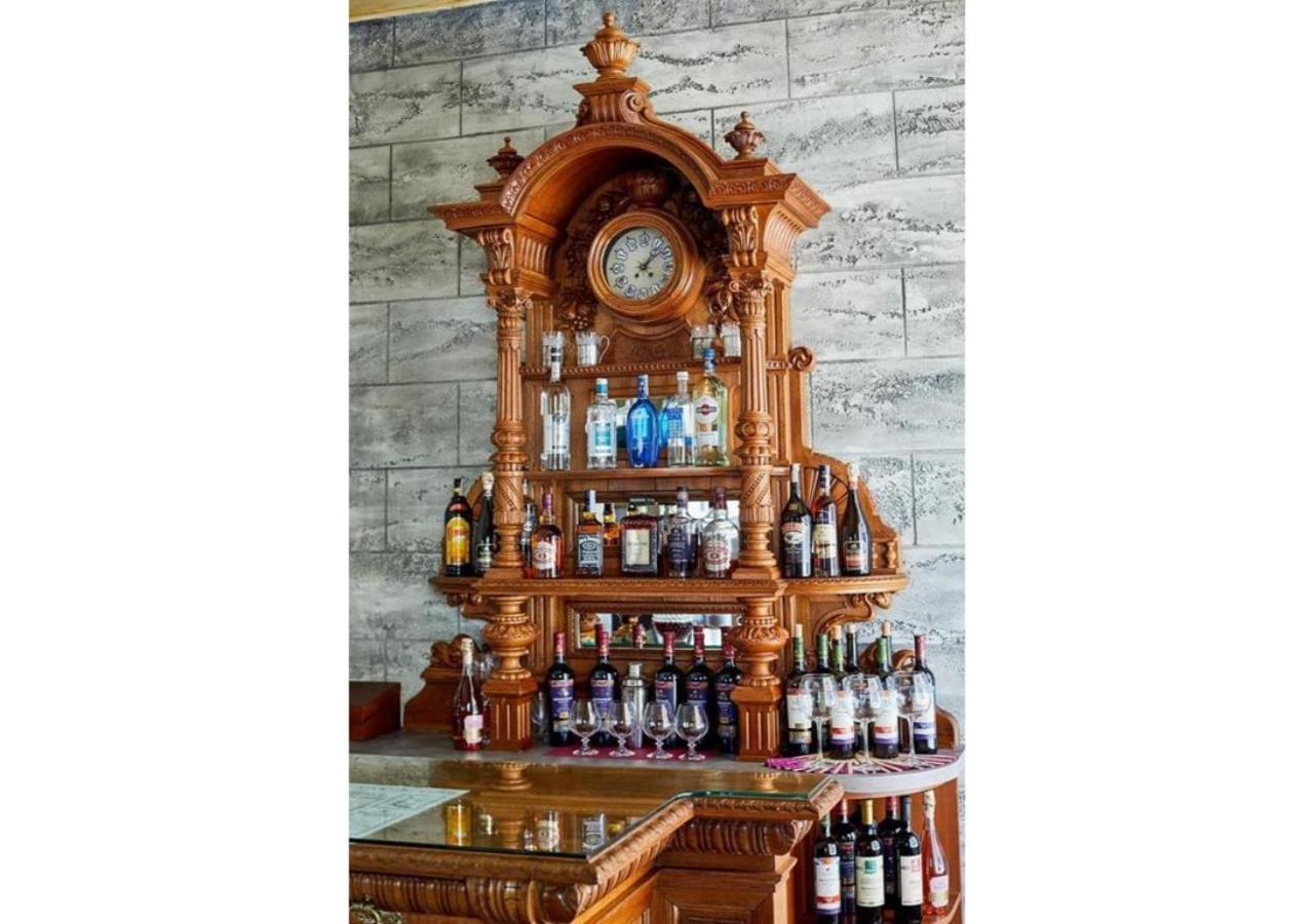Hotel Pushkin Tbilisi Buitenkant foto