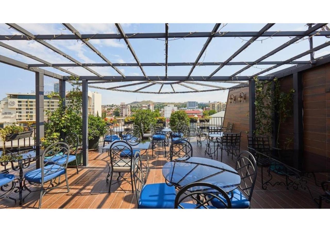 Hotel Pushkin Tbilisi Buitenkant foto